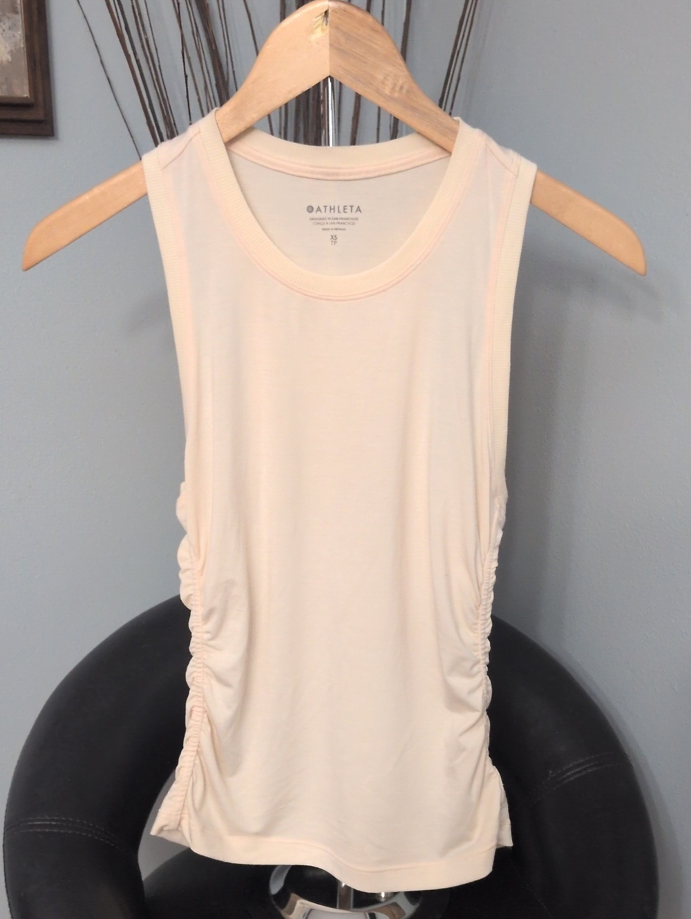 Athleta Cream Ruched Side Tank Top